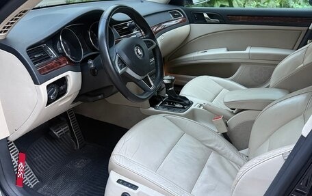 Skoda Superb III рестайлинг, 2012 год, 1 100 000 рублей, 13 фотография