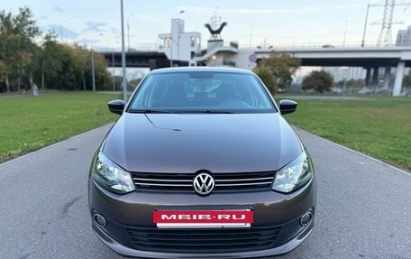 Volkswagen Polo VI (EU Market), 2014 год, 999 000 рублей, 2 фотография