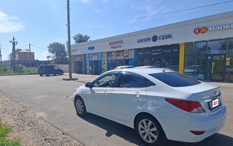 Hyundai Solaris II рестайлинг, 2013 год, 850 000 рублей, 5 фотография