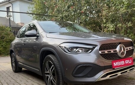 Mercedes-Benz GLA, 2020 год, 3 500 000 рублей, 2 фотография