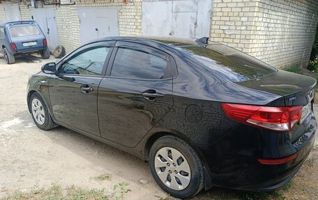KIA Rio III рестайлинг, 2015 год, 1 000 000 рублей, 6 фотография