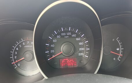 KIA Rio III рестайлинг, 2015 год, 1 000 000 рублей, 20 фотография