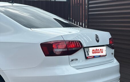 Volkswagen Jetta VI, 2016 год, 1 050 000 рублей, 6 фотография
