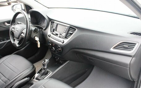 Hyundai Solaris II рестайлинг, 2018 год, 1 159 000 рублей, 9 фотография