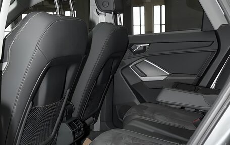 Audi Q3, 2023 год, 2 450 000 рублей, 14 фотография