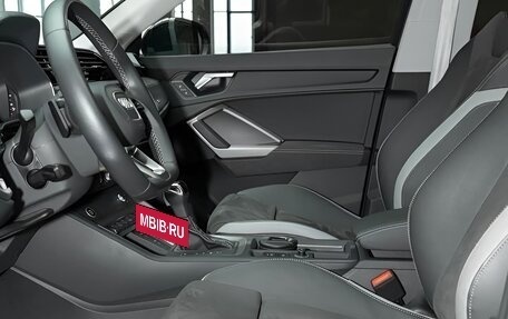 Audi Q3, 2023 год, 2 450 000 рублей, 13 фотография