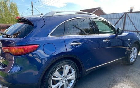 Infiniti QX70, 2014 год, 2 200 000 рублей, 4 фотография