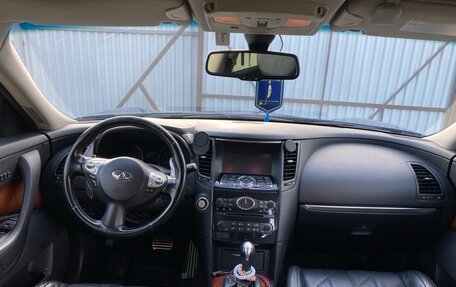 Infiniti QX70, 2014 год, 2 200 000 рублей, 3 фотография