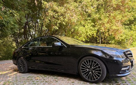 Mercedes-Benz E-Класс, 2013 год, 1 950 000 рублей, 4 фотография