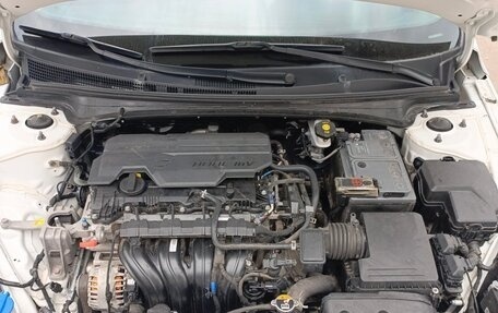Hyundai Elantra, 2021 год, 1 700 000 рублей, 11 фотография