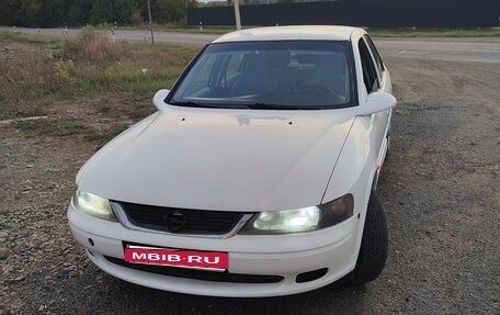 Opel Vectra B рестайлинг, 2000 год, 385 000 рублей, 3 фотография