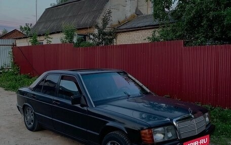Mercedes-Benz 190 (W201), 1985 год, 270 000 рублей, 3 фотография