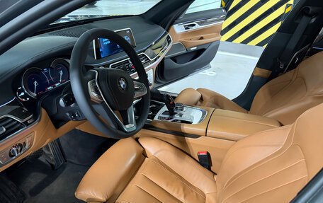 BMW 7 серия, 2016 год, 2 990 000 рублей, 19 фотография