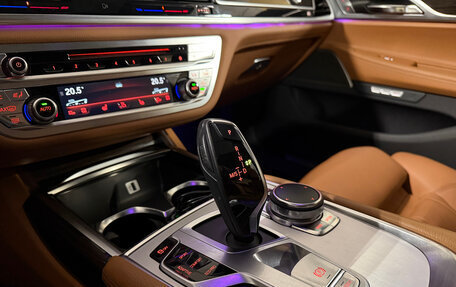 BMW 7 серия, 2016 год, 2 990 000 рублей, 23 фотография
