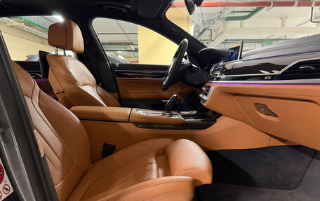 BMW 7 серия, 2016 год, 2 990 000 рублей, 16 фотография