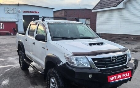 Toyota Hilux VII, 2013 год, 1 200 000 рублей, 2 фотография