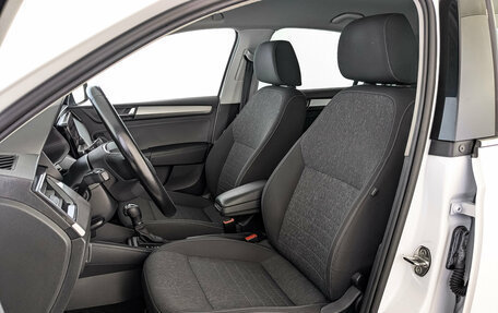 Skoda Rapid II, 2022 год, 1 595 000 рублей, 19 фотография