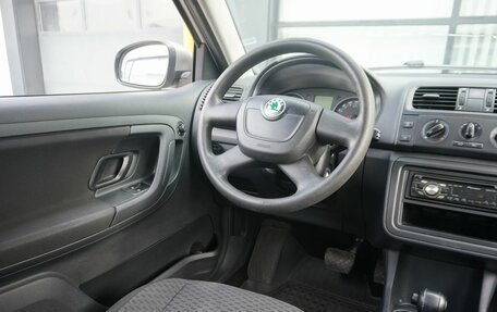 Skoda Fabia II, 2011 год, 640 000 рублей, 13 фотография