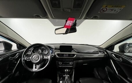 Mazda 6, 2018 год, 1 899 000 рублей, 13 фотография