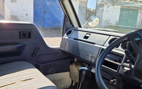 Toyota HiAce H100, 1990 год, 700 000 рублей, 5 фотография