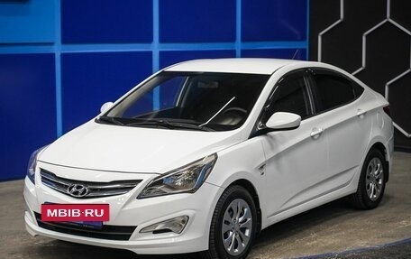Hyundai Solaris II рестайлинг, 2015 год, 995 000 рублей, 2 фотография