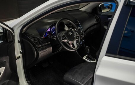 Hyundai Solaris II рестайлинг, 2015 год, 995 000 рублей, 11 фотография