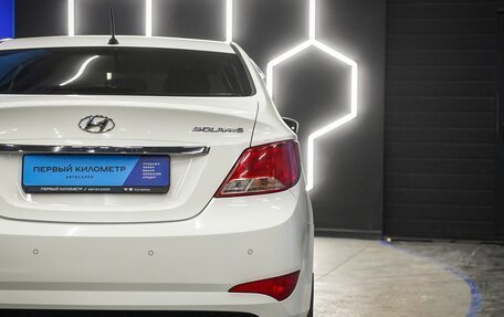 Hyundai Solaris II рестайлинг, 2015 год, 995 000 рублей, 22 фотография