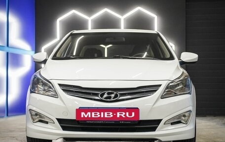 Hyundai Solaris II рестайлинг, 2015 год, 995 000 рублей, 32 фотография