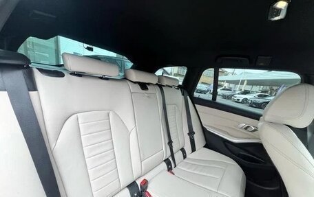 BMW 3 серия, 2023 год, 2 500 060 рублей, 14 фотография