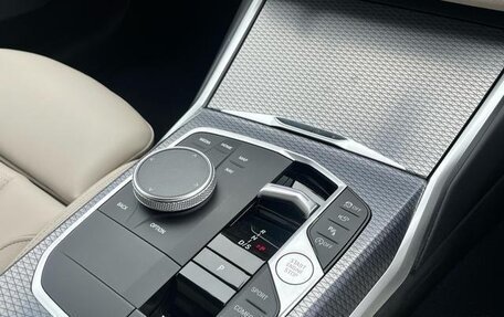 BMW 3 серия, 2023 год, 2 500 060 рублей, 16 фотография