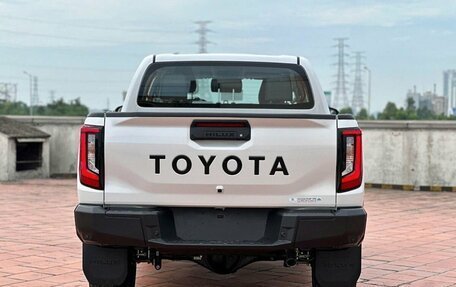 Toyota Hilux, 2026 год, 8 990 000 рублей, 5 фотография
