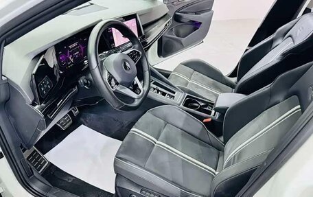 Volkswagen Golf VIII, 2021 год, 2 074 000 рублей, 7 фотография