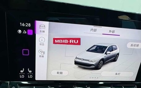 Volkswagen Golf VIII, 2021 год, 2 074 000 рублей, 15 фотография