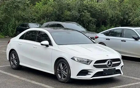 Mercedes-Benz A-Класс, 2023 год, 1 790 000 рублей, 3 фотография