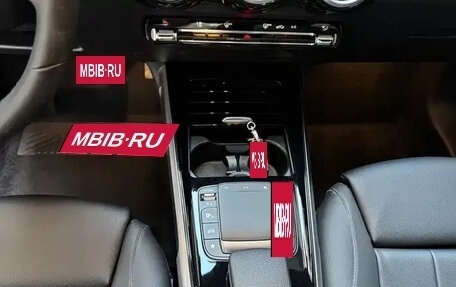 Mercedes-Benz GLB, 2023 год, 1 990 000 рублей, 14 фотография