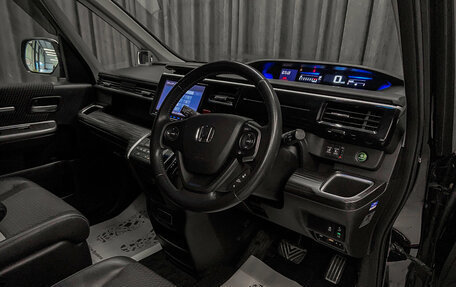 Honda Stepwgn IV, 2016 год, 1 999 000 рублей, 7 фотография