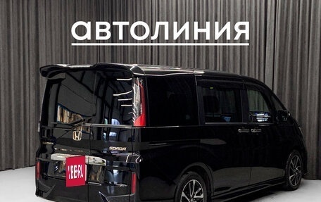 Honda Stepwgn IV, 2016 год, 1 999 000 рублей, 4 фотография