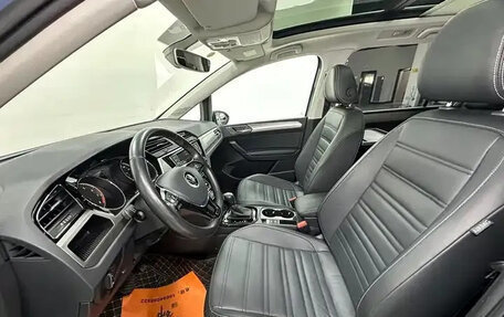Volkswagen Touran III, 2023 год, 1 690 000 рублей, 8 фотография