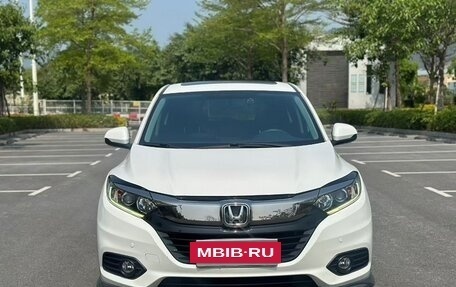 Honda Vezel, 2021 год, 1 420 000 рублей, 2 фотография