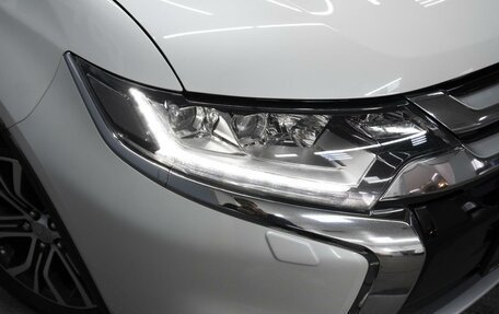Mitsubishi Outlander III рестайлинг 3, 2015 год, 2 330 000 рублей, 6 фотография