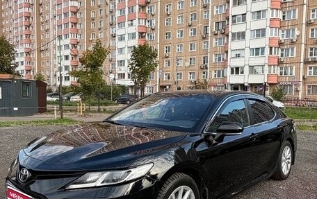 Toyota Camry, 2021 год, 3 200 000 рублей, 1 фотография