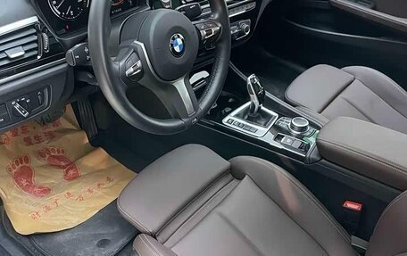 BMW 1 серия, 2023 год, 1 760 000 рублей, 11 фотография