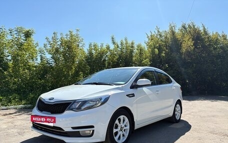 KIA Rio III рестайлинг, 2015 год, 930 000 рублей, 2 фотография