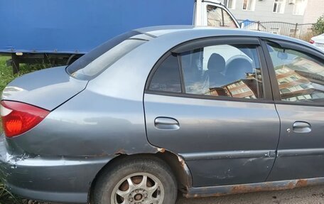 KIA Rio II, 2001 год, 35 000 рублей, 8 фотография