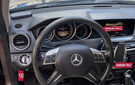 Mercedes-Benz C-Класс, 2011 год, 700 000 рублей, 11 фотография