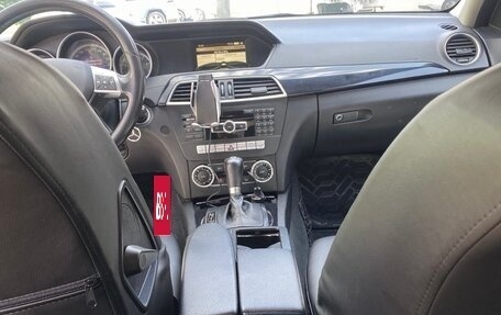 Mercedes-Benz C-Класс, 2011 год, 700 000 рублей, 13 фотография