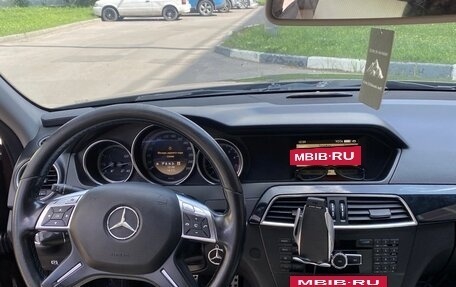 Mercedes-Benz C-Класс, 2011 год, 700 000 рублей, 12 фотография