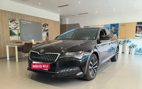 Skoda Superb, 2024 год, 3 842 435 рублей, 3 фотография
