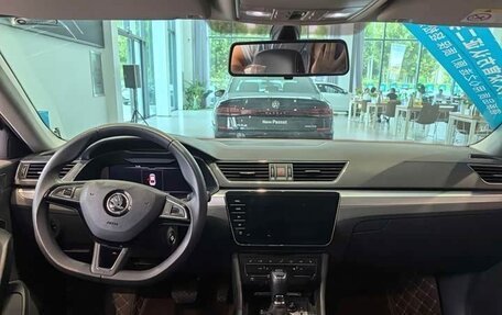 Skoda Superb, 2024 год, 3 842 435 рублей, 6 фотография
