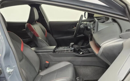 Toyota Prius IV XW50, 2023 год, 3 133 000 рублей, 8 фотография